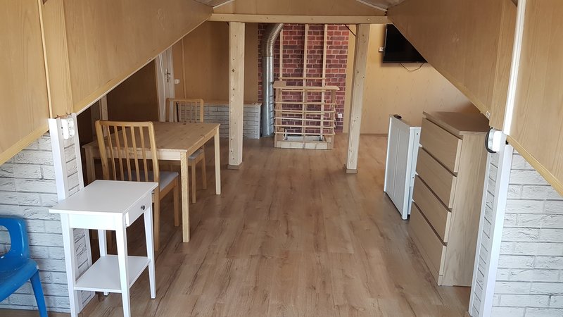 Brancoveanu vila locuit, 3 camere, mansarda, terasa- la etajul 1